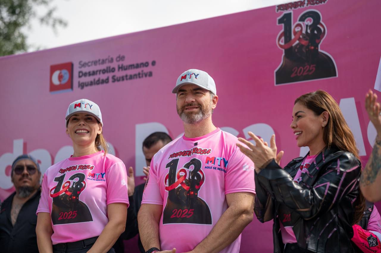 Se tiñe Monterrey de color rosa por la salud de las mujeres