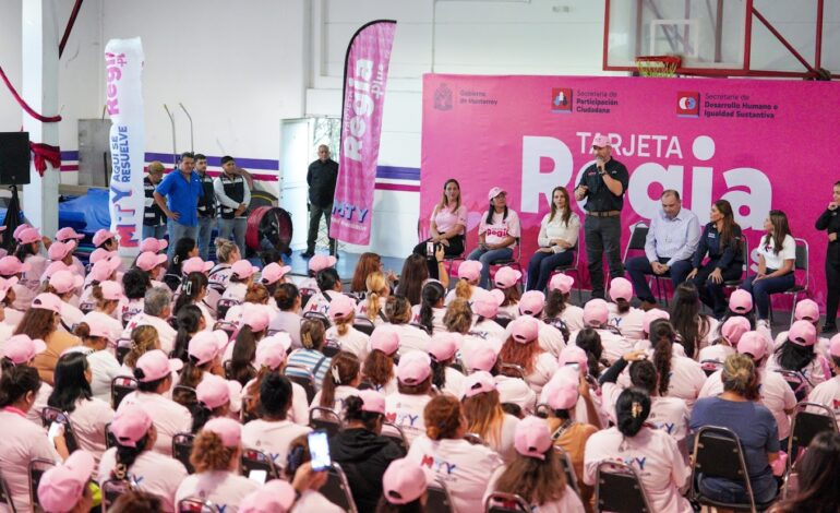 Avanza entrega de Tarjeta Regía Plus