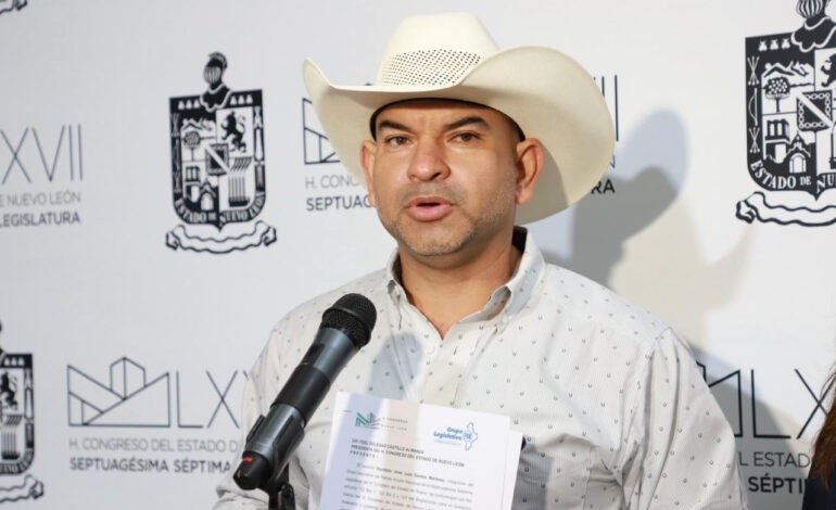 Busca JL Santos transparentar y garantizar mantenimiento de equipo médico en hospitales