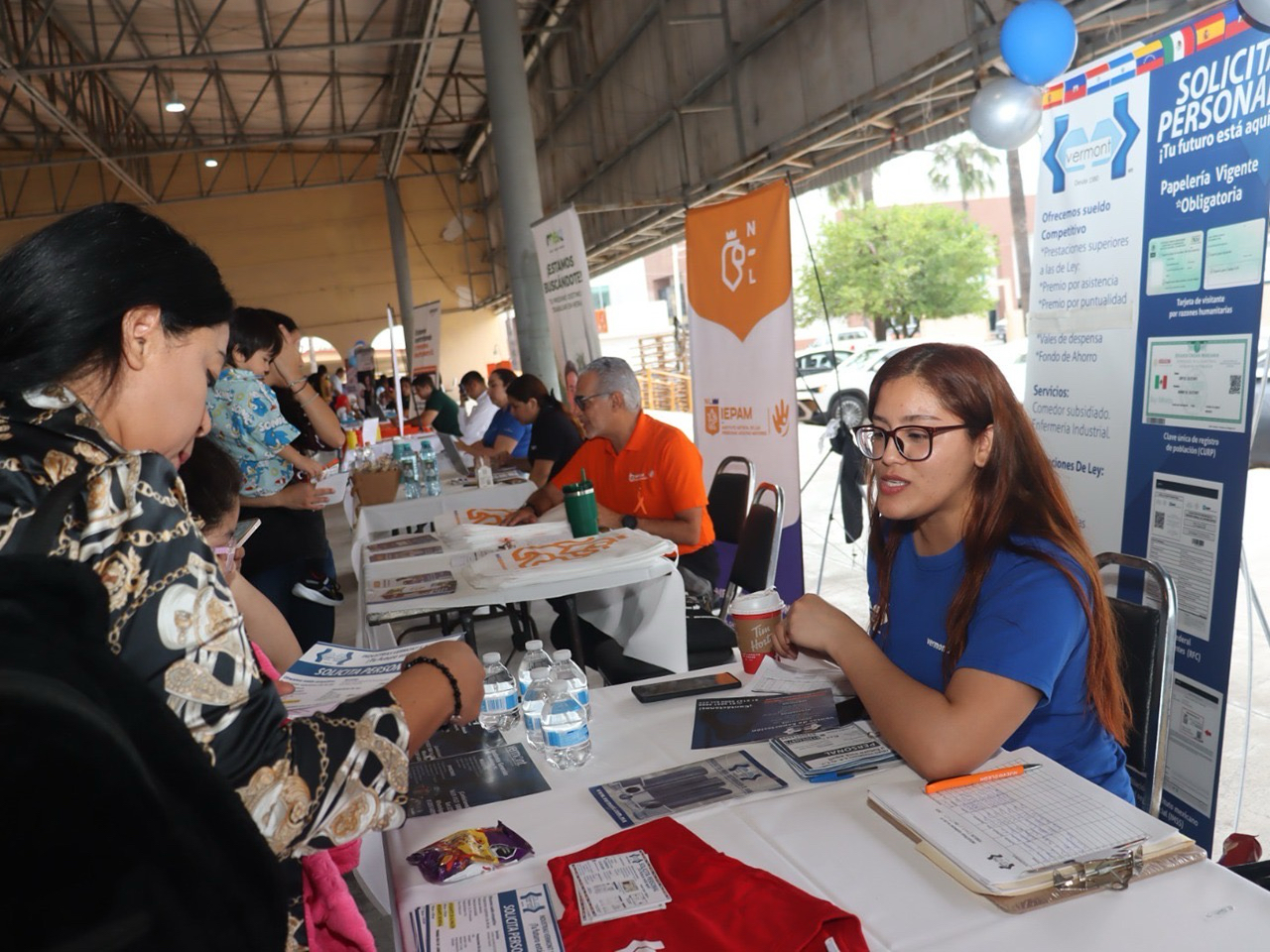 Vincula Secretaría del Trabajo a buscadores de empleo con más de mil vacantes