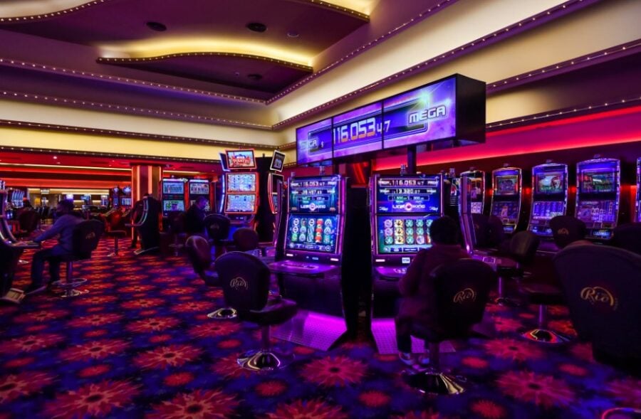 Tesoro de EU sanciona a familia y 10 casinos en México por presunto lavado para Cártel de Sinaloa