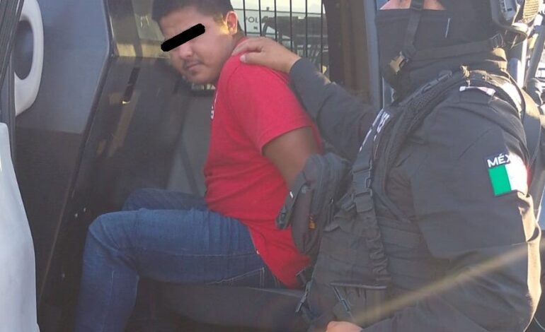 La placa la robaron en julio, la moto en agosto…¡Y en noviembre los pescó la Policía de Monterrey!