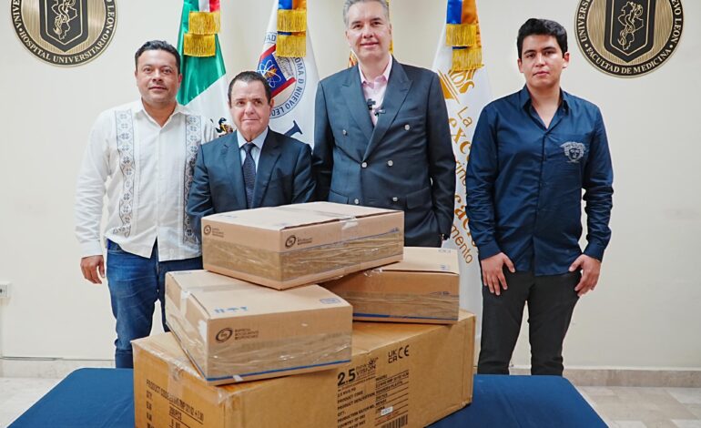 Gestiona Waldo Fernández donación de medicamentos al Hospital Universitario