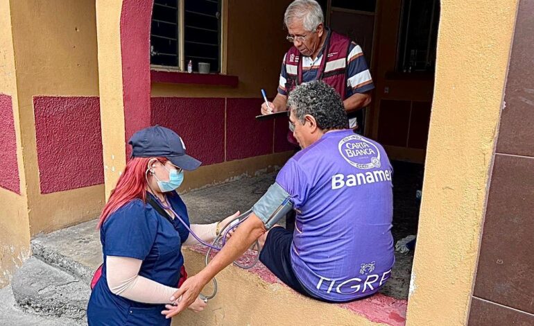Brinda Santa Catarina más de 700 consultas médicas a domicilio