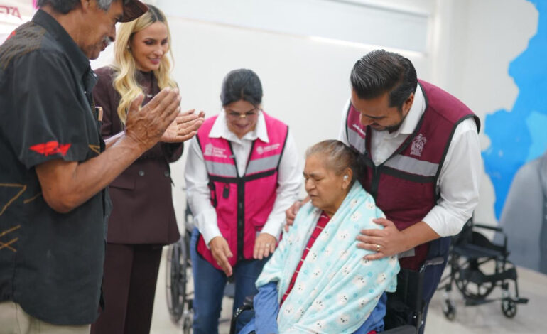 Encabeza Jesús Nava apoyo a más de mil 300 personas con aparatos de movilidad