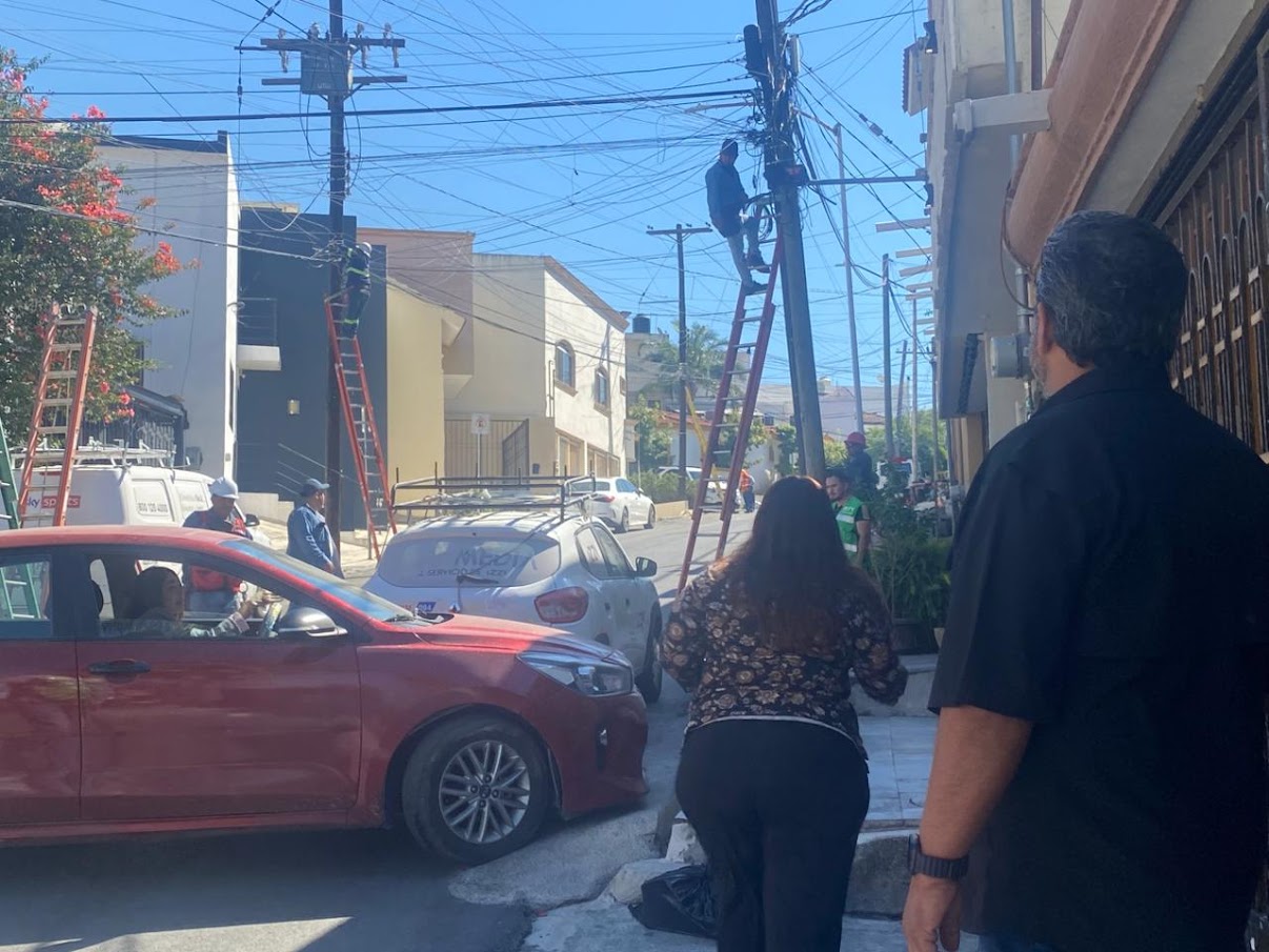 Avanza limpieza de cableado «olvidado» por cableras en Monterrey