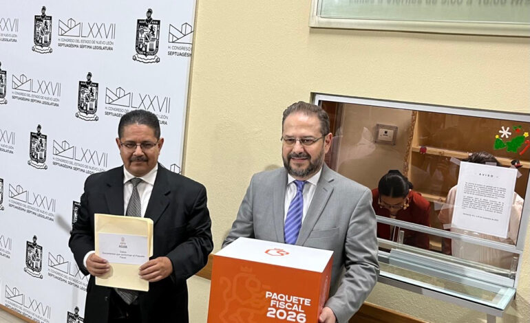 A 25 minutos de que se venciera el plazo, llegan con el proyecto del presupuesto de Samuel