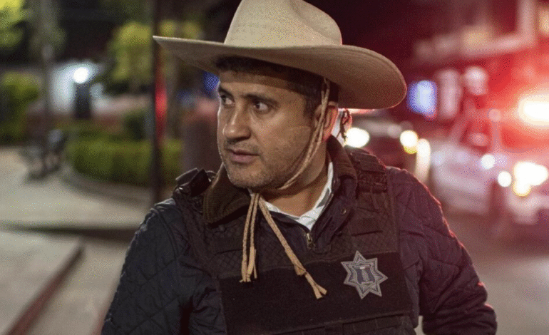 Dan prisión preventiva a Jorge Armando “N” y a siete escoltas por caso Carlos Manzo; uno más está prófugo