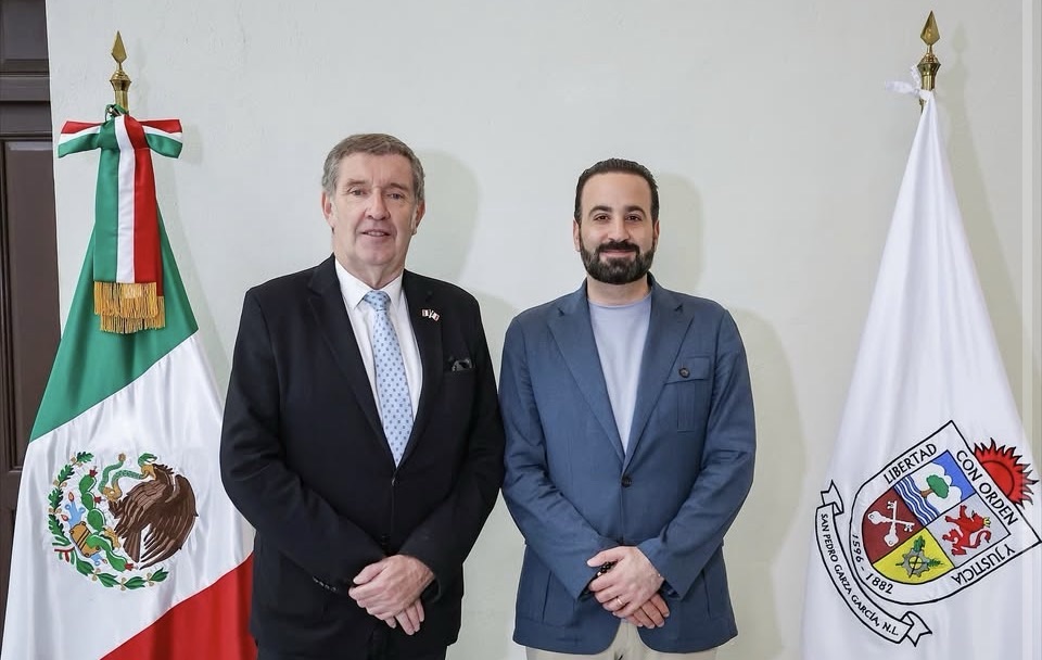 Farah recibe a Cónsul francés Pierre Raynaud