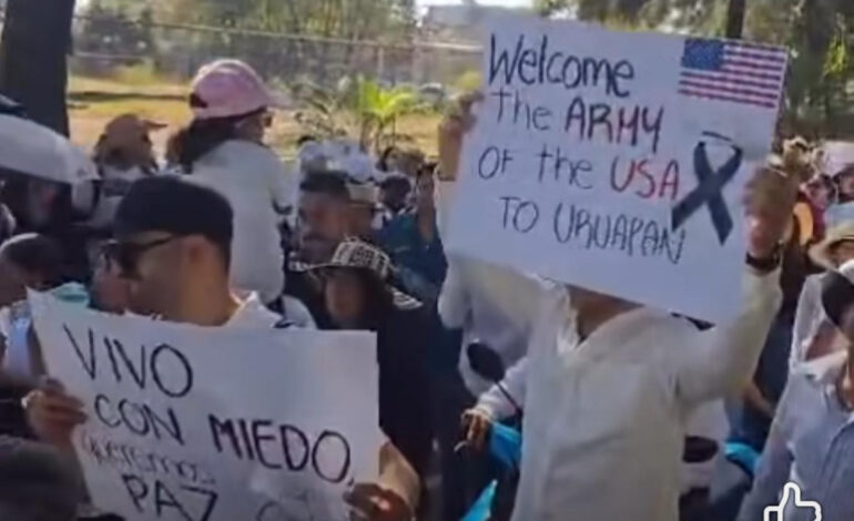 En la marcha por La Paz en Uruapan, dan la bienvenida a la Armada de EU