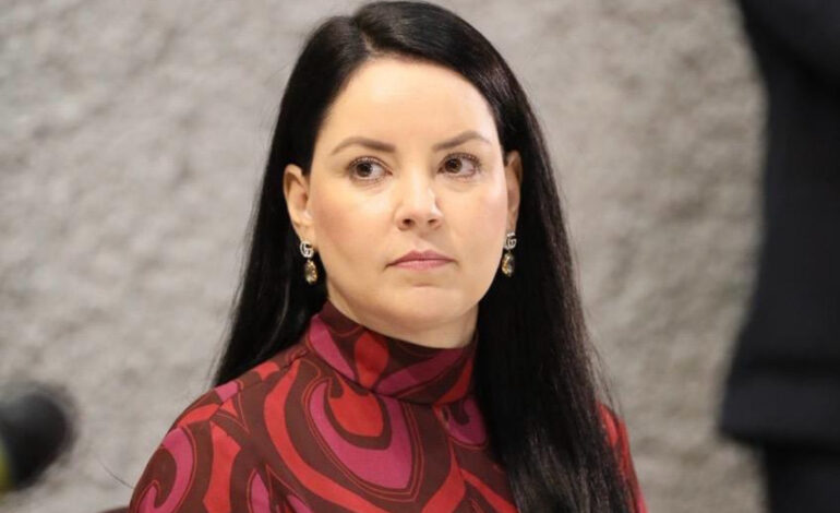 Impulsa Brenda Velázquez reforzar programas para prevenir y denunciar violencia contra niñas y adolescentes