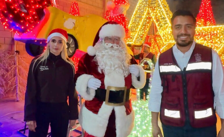 Prepara Santa Catarina encendido del pino y desfiles navideños