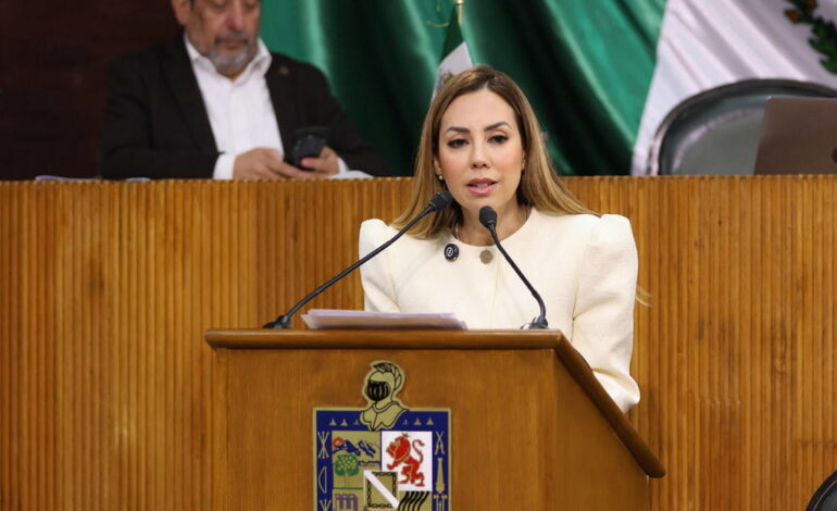 Pide Perla Villarreal más docentes que hablen lenguas indígenas para escuelas básicas