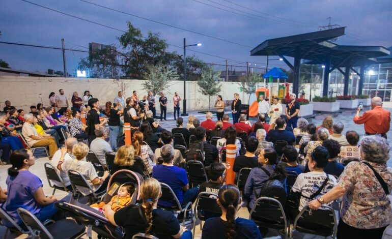 Estrena Guadalupe plaza en colonia Libertad