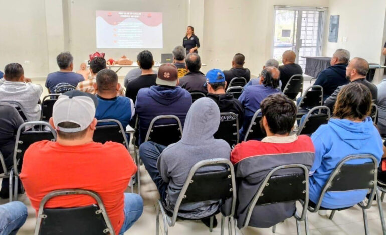 Imparte Jaguares cursos de seguridad y prevención a dueños de talleres mecánicos