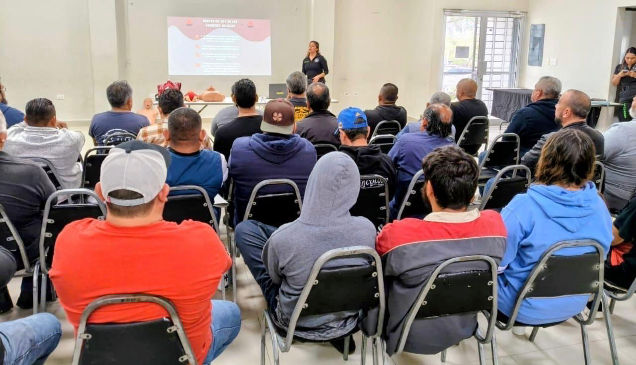 Imparte Jaguares cursos de seguridad y prevención a dueños de talleres mecánicos