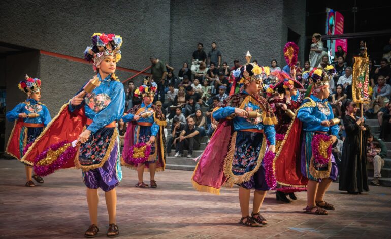 Llevan con sus danzas a descubrir el alma de México
