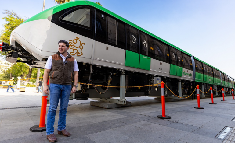Muestra Gobernador monorriel de 20 trenes que llegarán a MTY para la Fecha FIFA