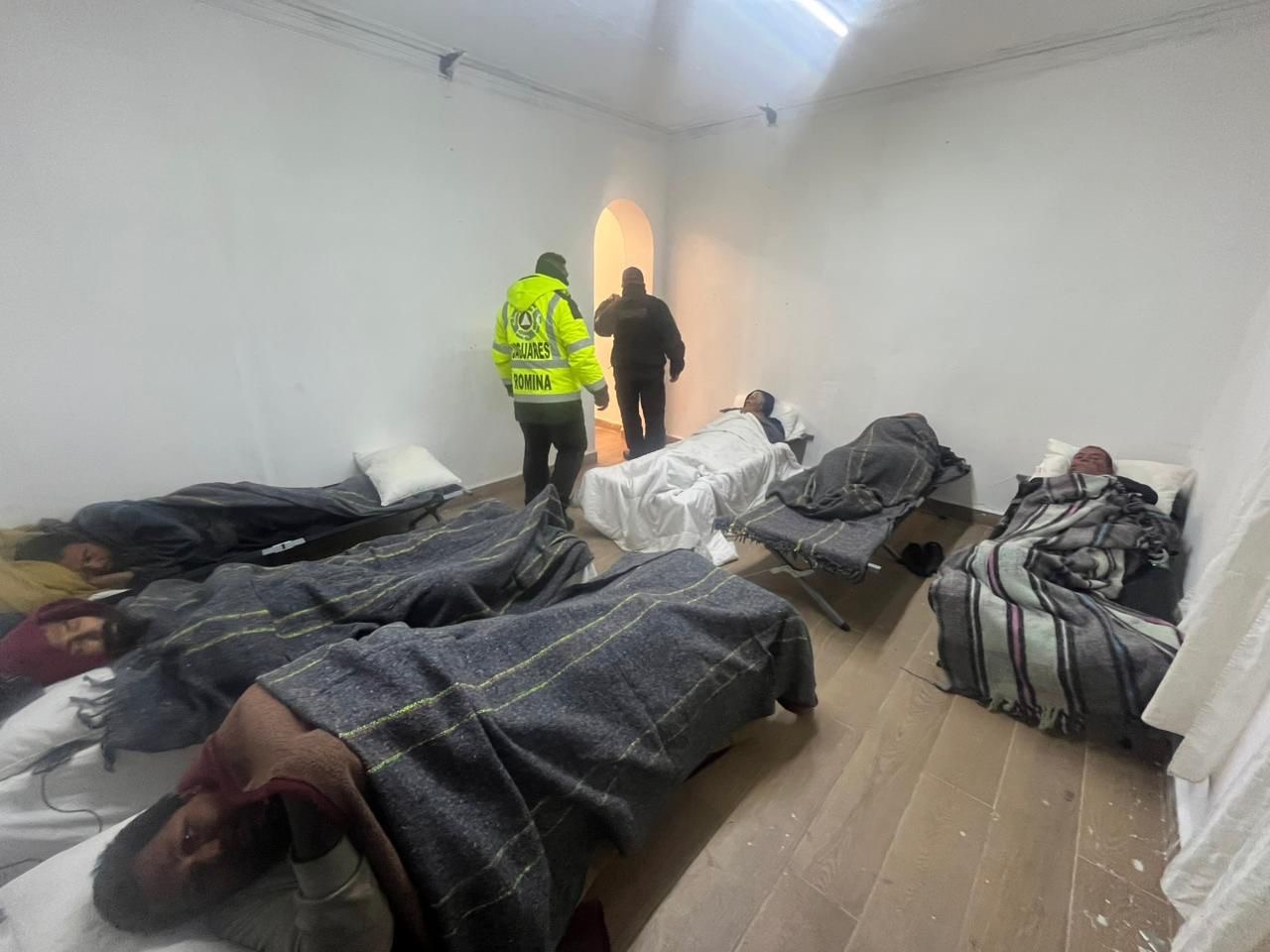 Activa Santa Catarina albergues por frío