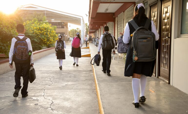 Más de un millón de chamacos de primaria salen de vacaciones