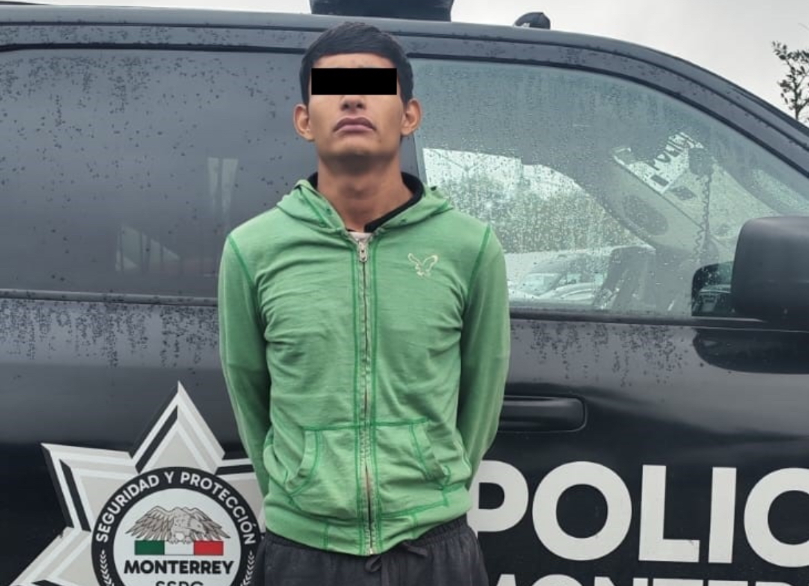 Tremenda fichita… 18 laptops, celulares y todo lo que se ponga a la mano se lo lleva