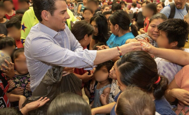 Estos momentos son para compartir y reflexionar: Miguel Flores