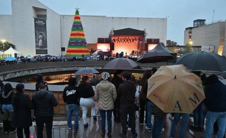 Nuevo León enciende La Navidad
