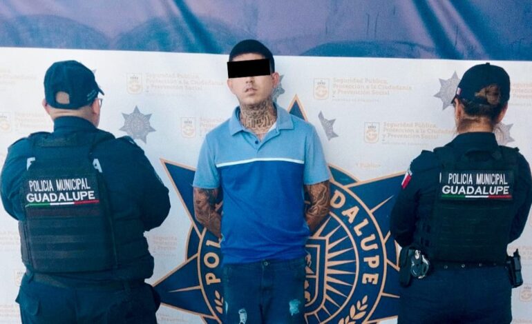 Se daba vuelo atracando; cae en Guadalupe y le encuentran 45 dosis de drogas