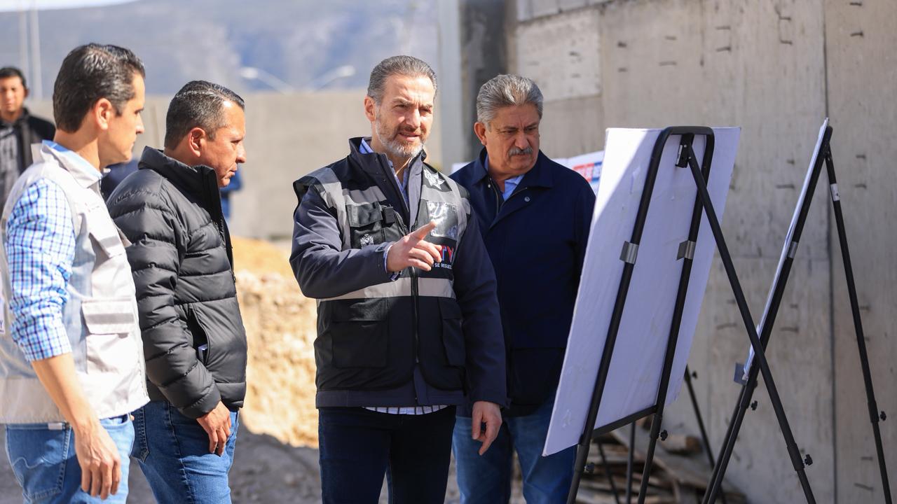 Supervisa Adrián de la Garza avance en construcción del C4 Norte