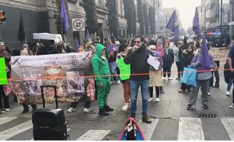 Bloquean accesos a la Corte SCJN por proyecto que abre la puerta a «desalojos forzados»