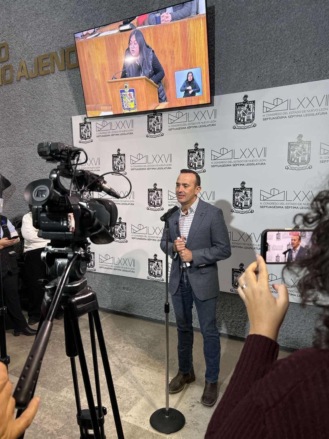 De la Fuente advierte que antes que el metro, a Samuel le apura regalar dinero para tema electoral