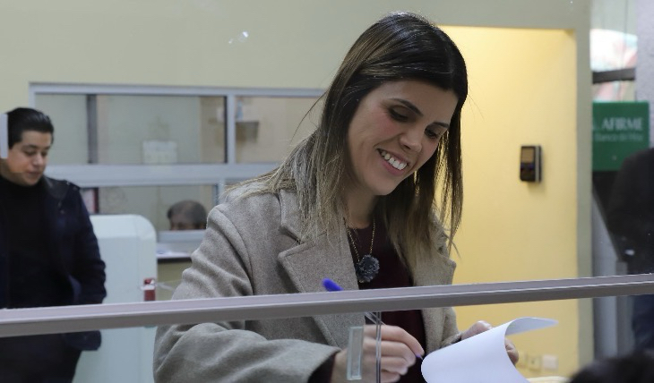 Claudia Caballero solicita información del programa Vida Saludable