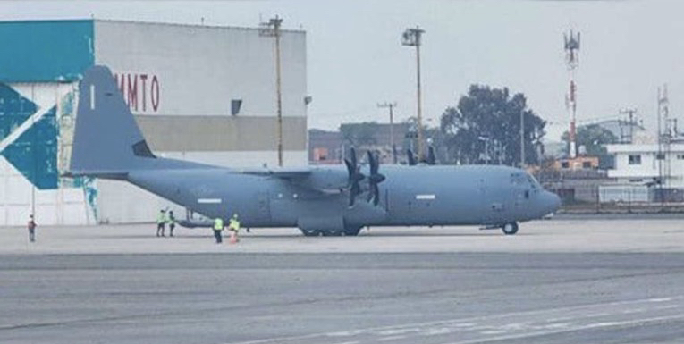 Aterriza en Toluca un Hércules C130J de la Fuerza Aérea de Estados Unidos