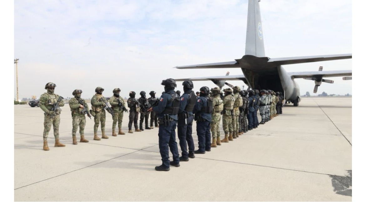 No fueron tropas, trepan al Hércules del Ejército Américano a 37 criminales