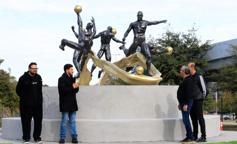 Inauguran en Guadalupe escultura mundialista