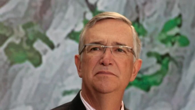 Entrega Salinas Pliego pago de 10.4 mil mdp por adeudo a SAT