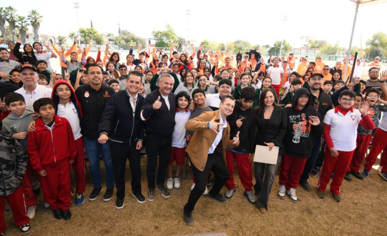 Inicia Fábrica de Escuelas construcción de cancha deportiva en Guadalupe