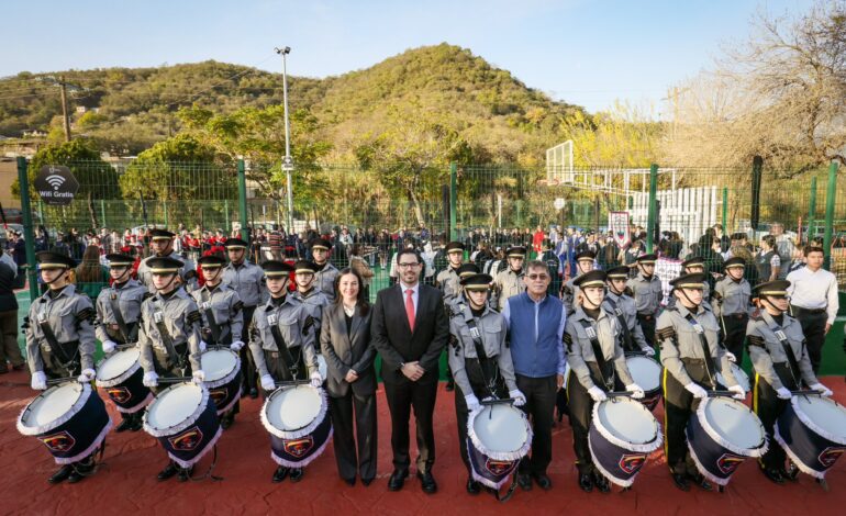 Celebra Santiago el 109 Aniversario de la Constitución Política de México