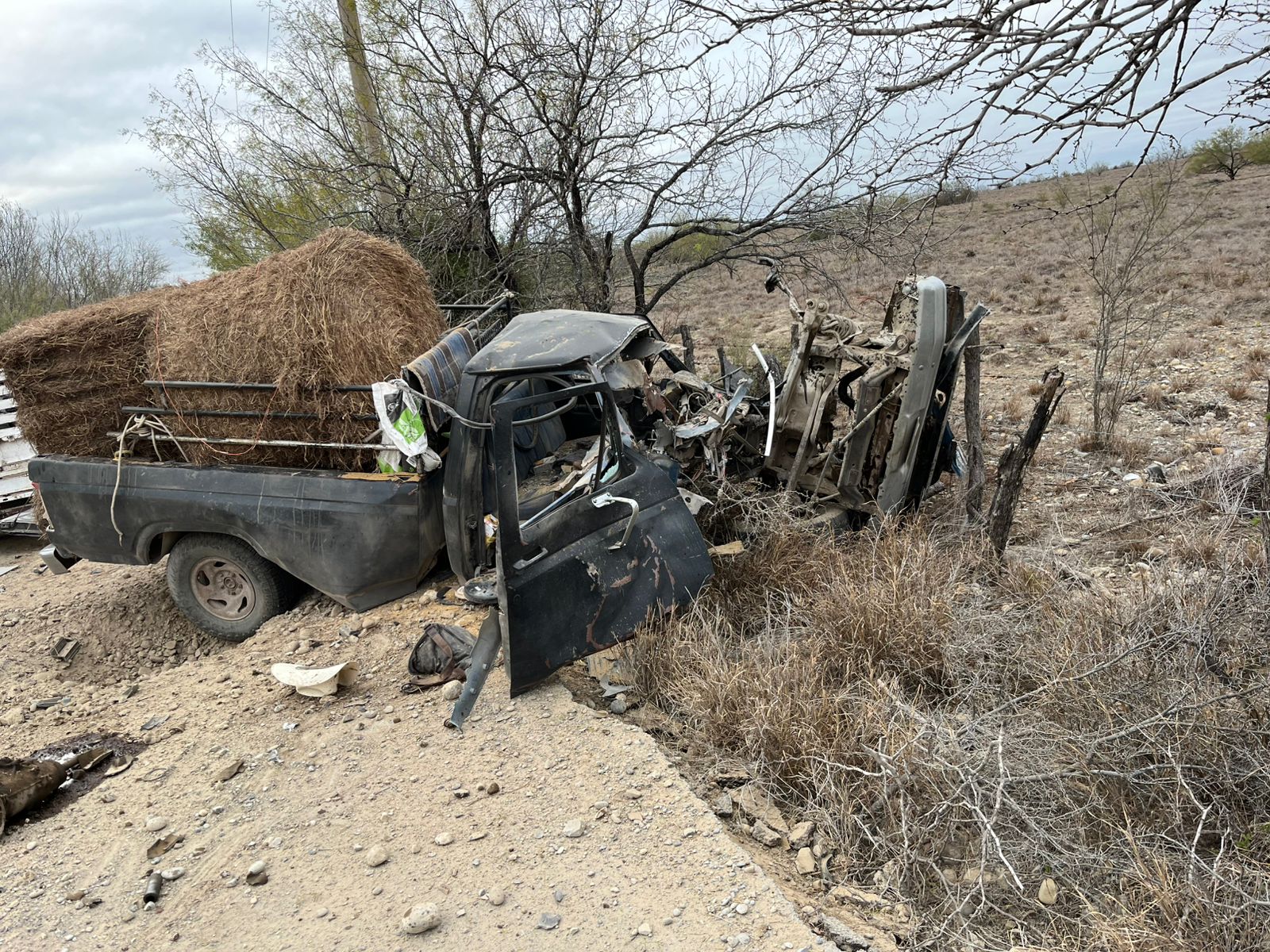 Otra mina terrestre, la tercera, estalla en Doctor Coss y vuela camioneta de campesino
