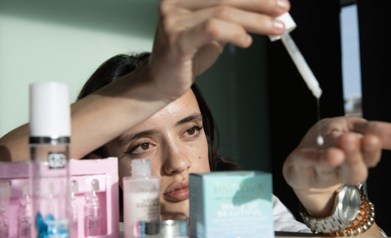 Advierte especialista por abuso del “skincare”