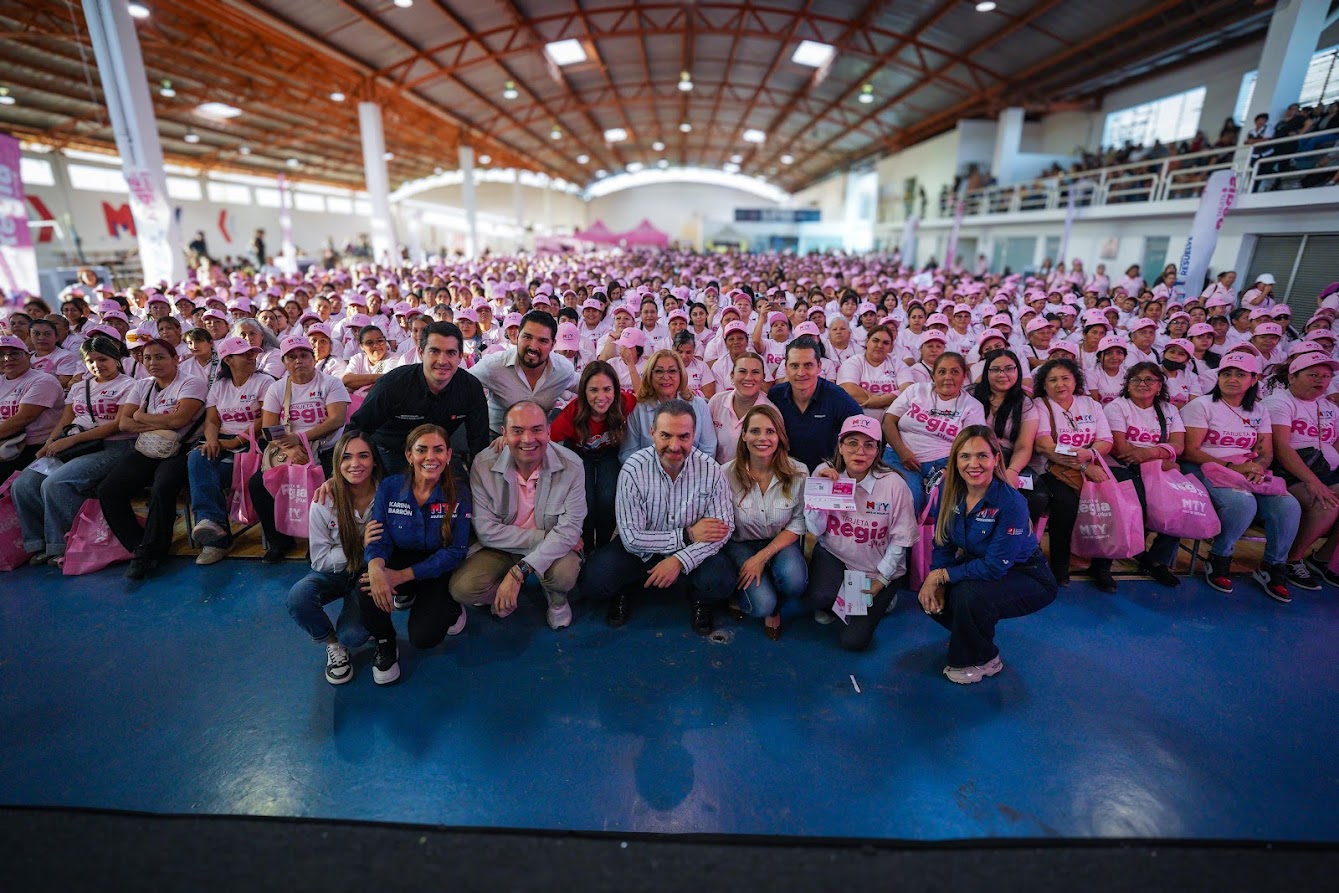 Beneficia Monterrey a mil 500 mujeres con Tarjeta Regia Plus en primera entrega del año