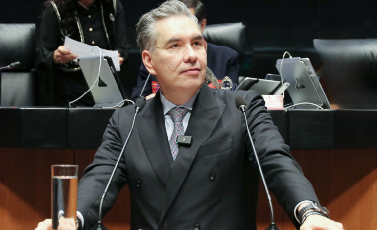 Waldo Fernández cuestiona sustento financiero para programas sociales en Nuevo León