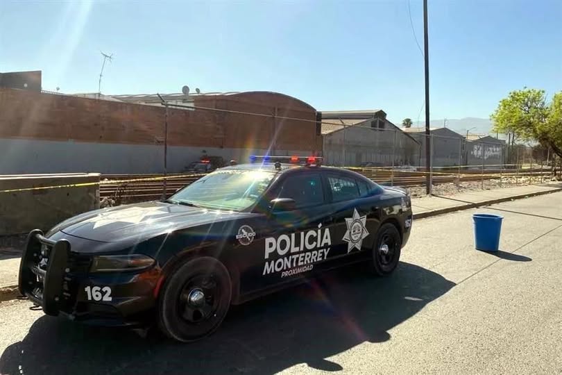 Abandonan maletas con restos humanos en la Bella Vista, en Monterrey