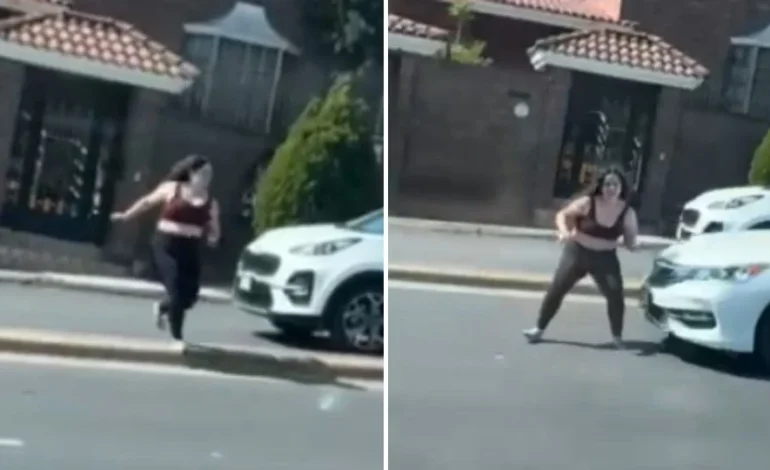 Intenta mujer cruzar Paseo de Los Leones en pleno tráfico y termina arrollada