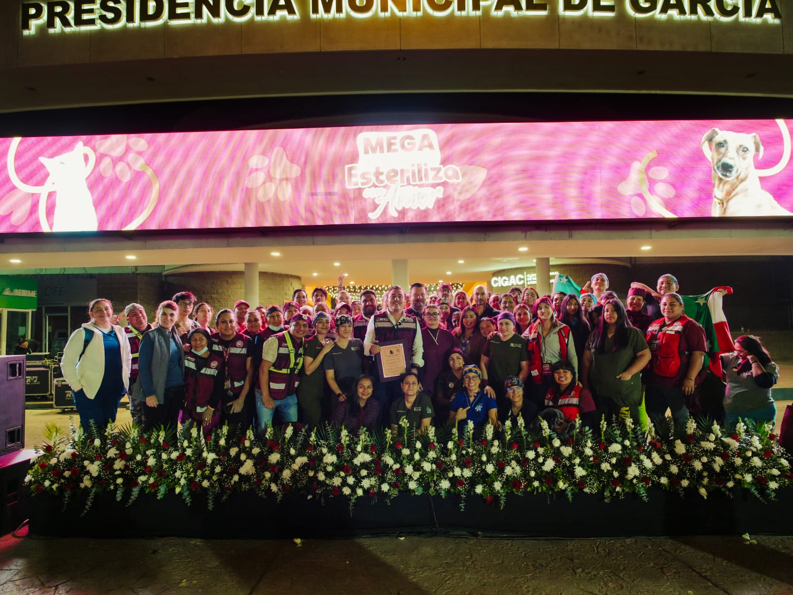 Esteriliza García a más de 7 mil mascotas en 10 días