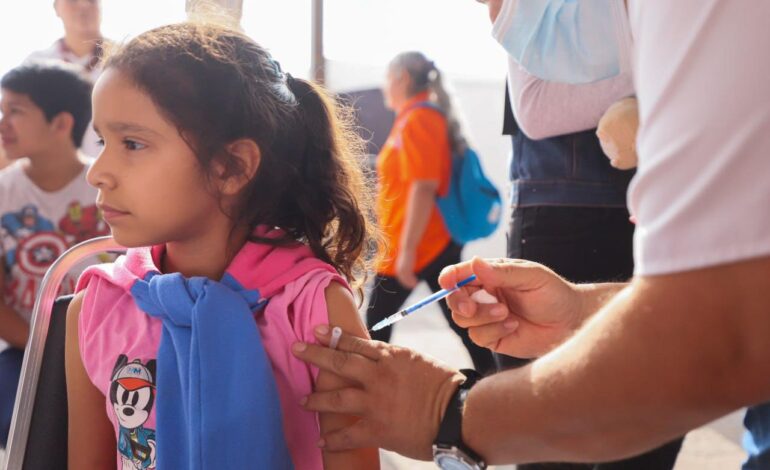 Priorizan la vacunación contra el sarampión en menores hasta de 12 años