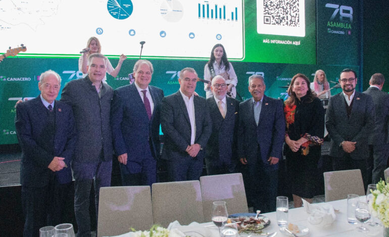 Brinda Waldo apoyo total a la industria del Acero en México