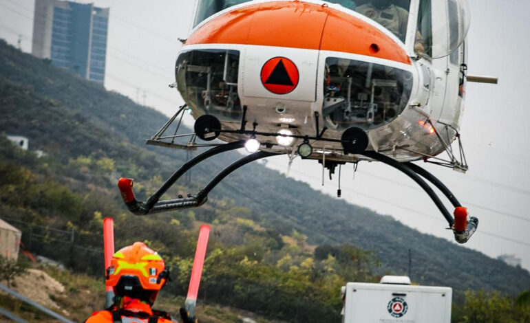 Chamacos caen a un pozo de 100 metros de profundidad a bordo de un razzer… en Montemorelos