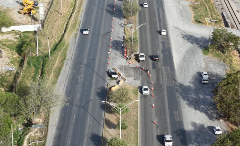 Activa Santa Catarina un contraflujo en avenida Industriales