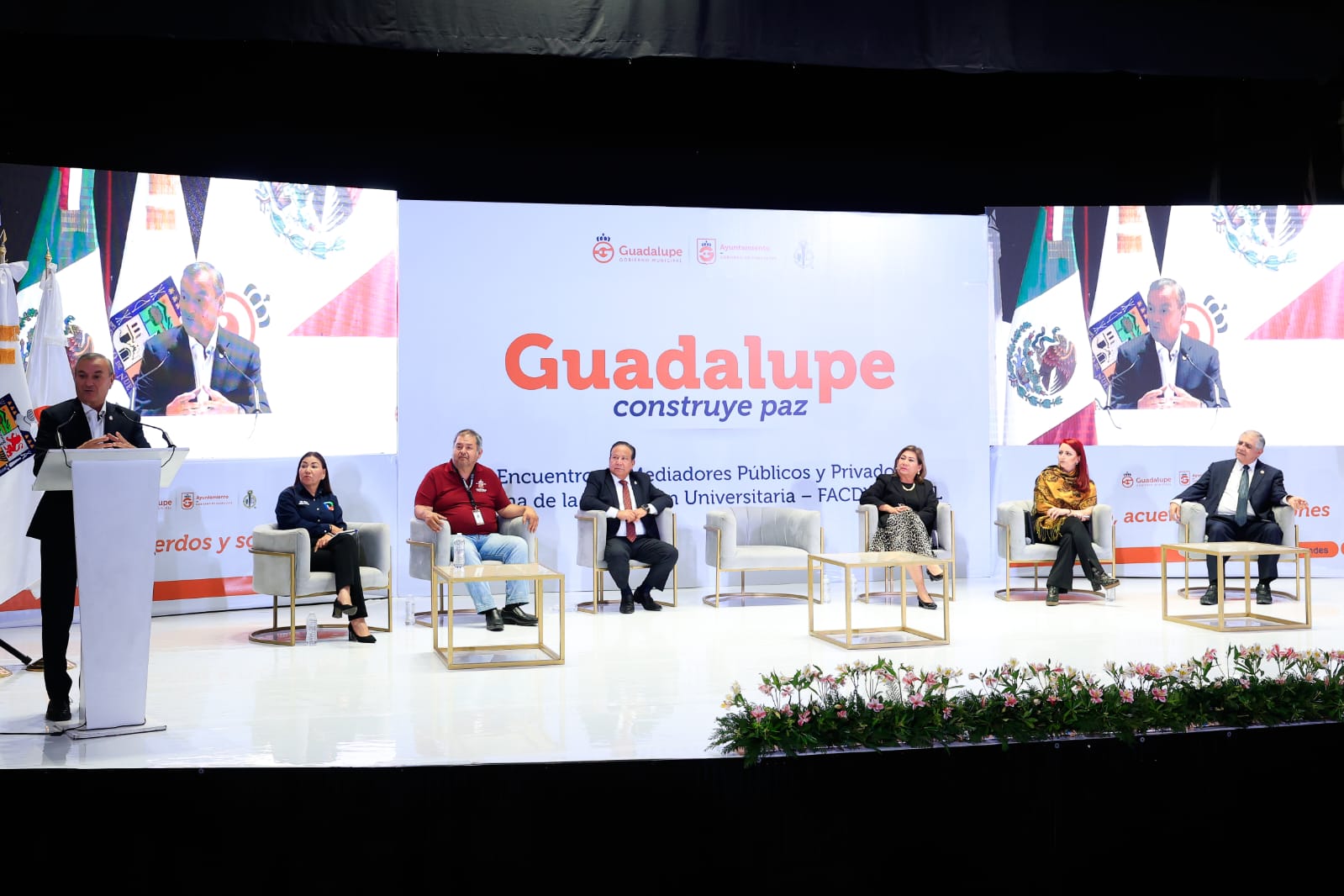 Capacitan a guadalupenses en mediación para dirimir conflictos vecinales